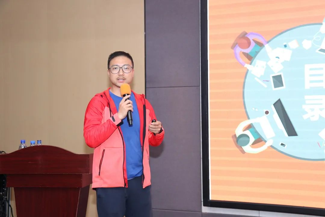 仰望星空,脚踏实地——甲乙丙丁门店直销业务部年中促进沟通会圆满结束 仰望星空,脚踏实地——甲乙丙丁门店直销业务部年中促进沟通会圆满结束