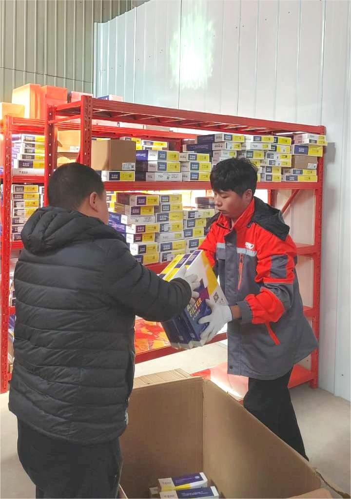 餐饮业转行做汽配 甲乙丙丁长安汽配服务站开业了! 餐饮业转行做汽配 甲乙丙丁长安汽配服务站开业了!