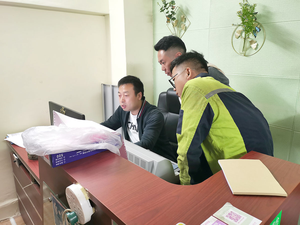 汽修店的转型之路 甲乙丙丁凤岗汽配服务站开业了! 汽修店的转型之路 甲乙丙丁凤岗汽配服务站开业了!