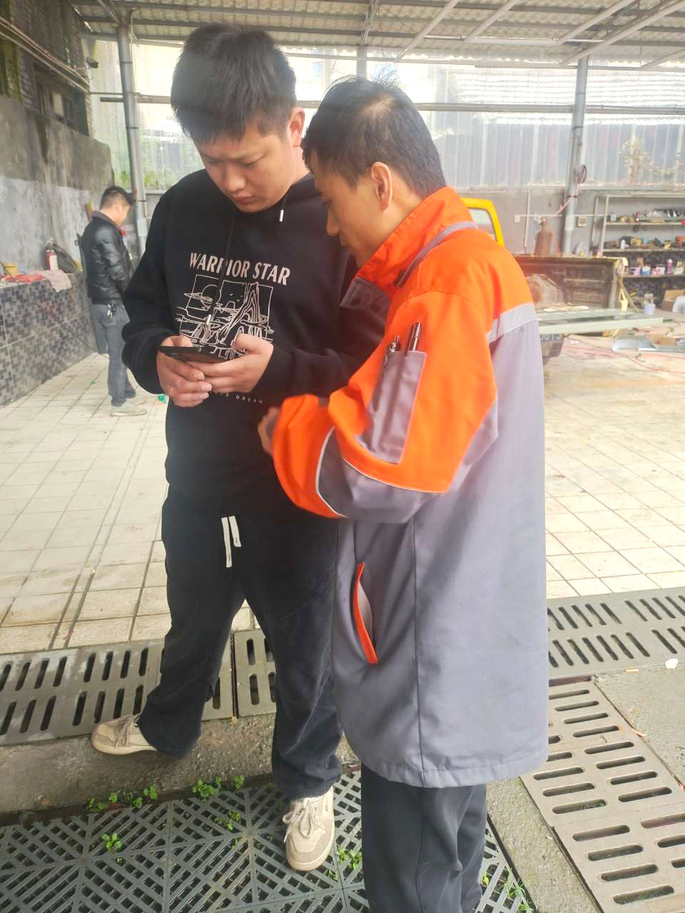 轮胎批发商的新选择 甲乙丙丁资兴汽配服务站开业啦! 轮胎批发商的新选择 甲乙丙丁资兴汽配服务站开业啦!